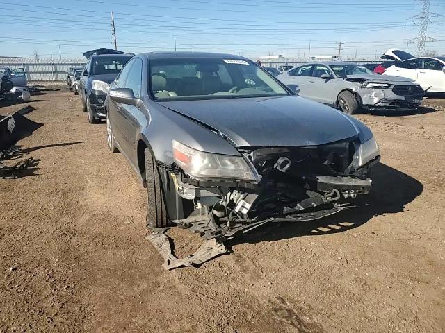 2010 Acura RL - Image 11