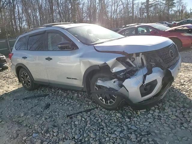 2020 Nissan Pathfinder - Image 11