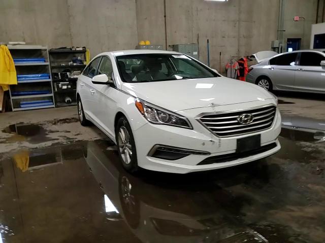 2015 Hyundai Sonata Se VIN: 5NPE24AF5FH127056 Lot: 79001504