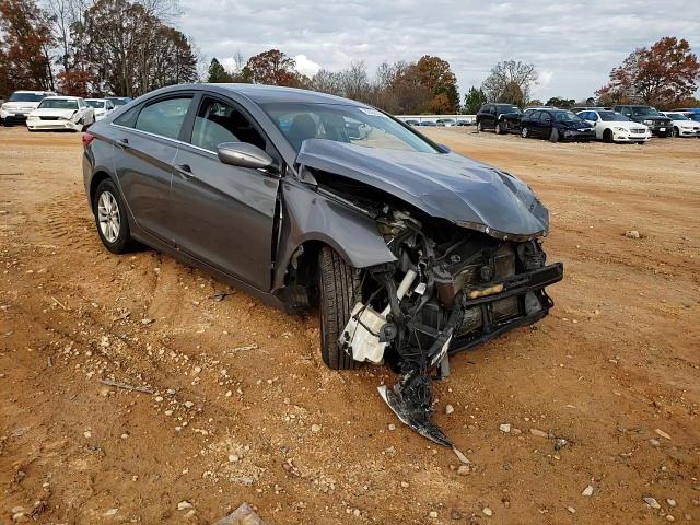 2011 Hyundai Sonata - Image 11