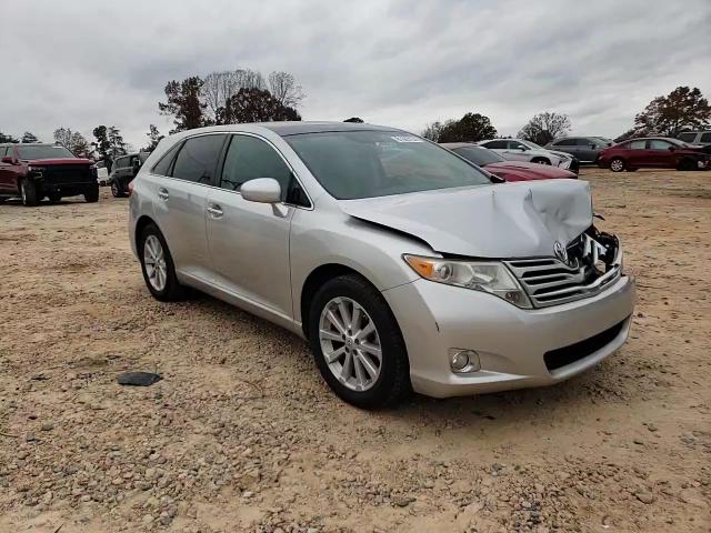 2010 Toyota Venza - Image 12