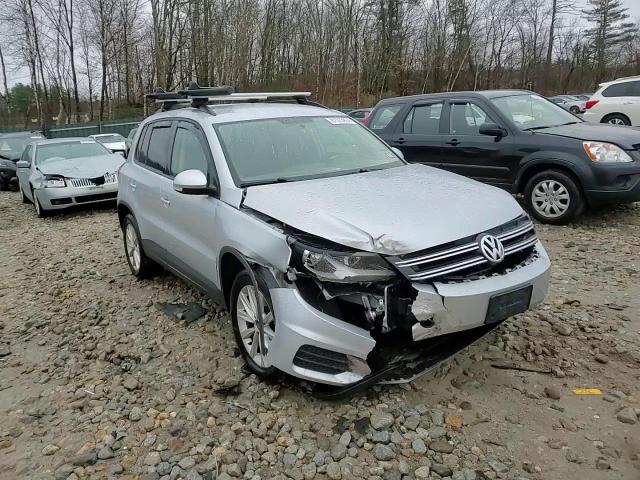 2017 Volkswagen Tiguan S VIN: WVGBV7AX9HK048235 Lot: 81513924