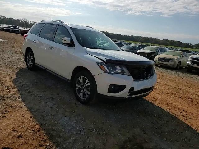 2017 Nissan Pathfinder - Image 14