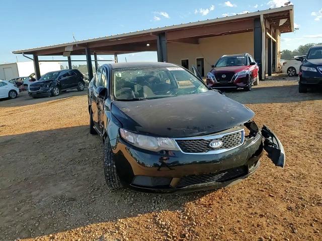 2013 Kia Forte - Image 10