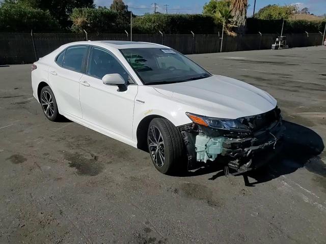 2020 Toyota Camry - Image 10