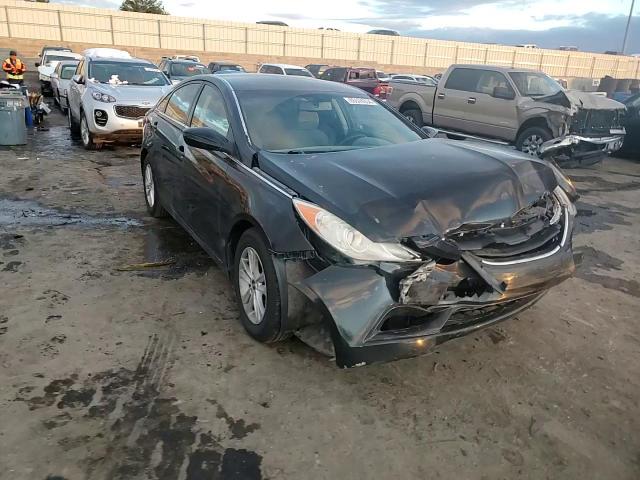 2013 Hyundai Sonata - Image 11