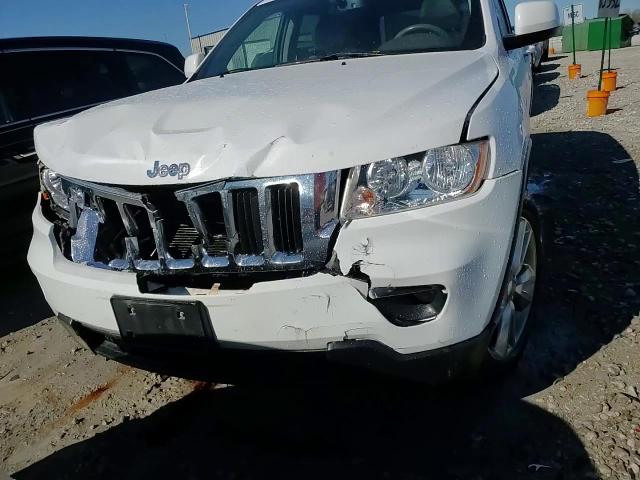 2013 Jeep Grand Cherokee - Image 13