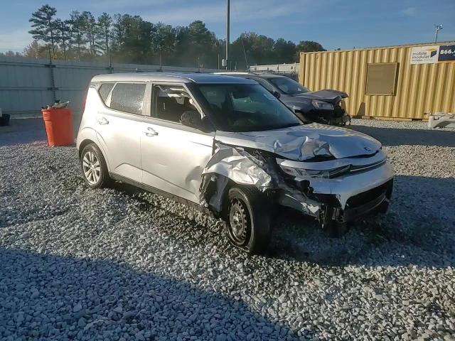 2021 Kia Soul - Image 13