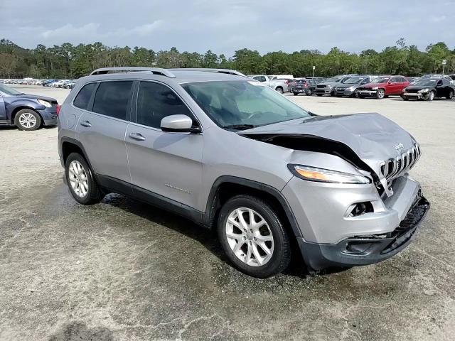 2018 Jeep Cherokee Latitude VIN: 1C4PJLCB2JD560879 Lot: 80644554