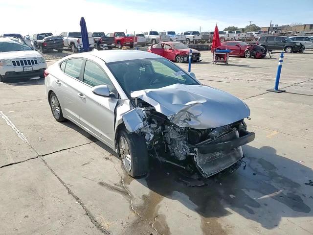 2019 Hyundai Elantra - Image 14