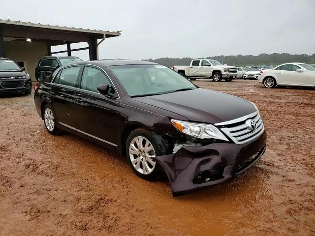 2012 Toyota Avalon - Image 11