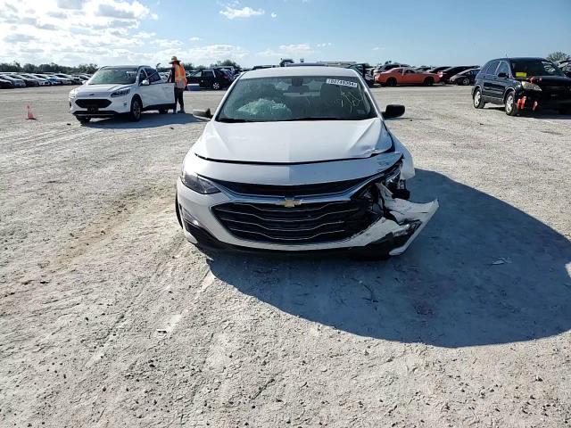2022 Chevrolet Malibu - Image 11