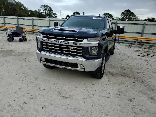 2022 Chevrolet Silverado - Image 10