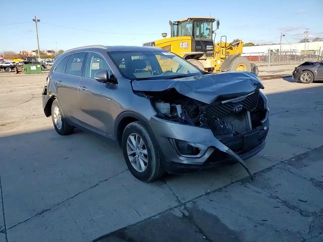 2017 Kia Sorento - Image 11