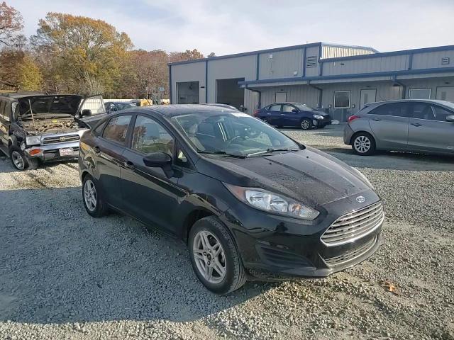 2018 Ford Fiesta - Image 11