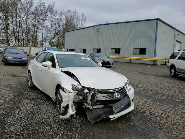 2016 Lexus IS - Image 11