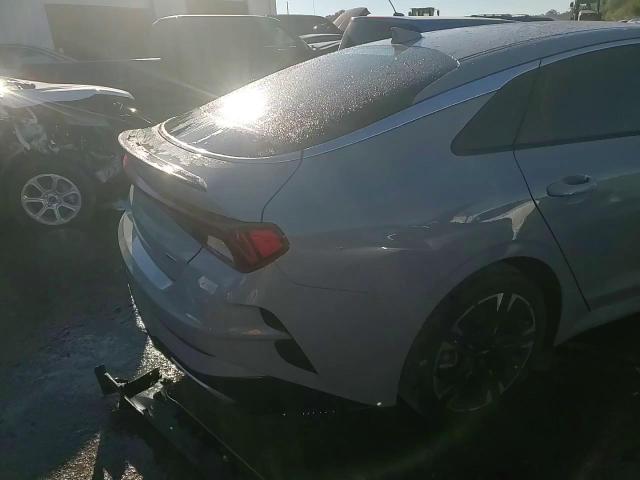 2024 Kia K5 - Image 13