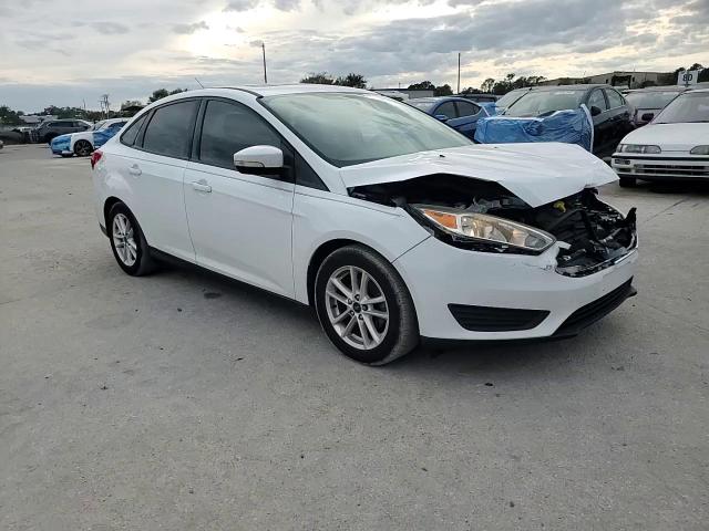 2016 Ford Focus Se VIN: 1FADP3F21GL376972 Lot: 81132534