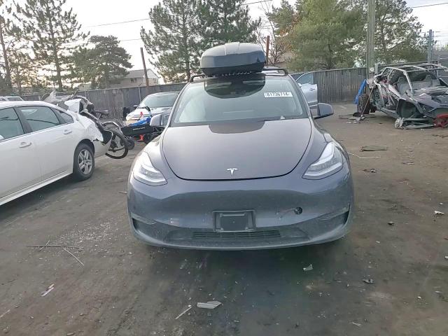 2023 Tesla Model Y VIN: 7SAYGAEE3PF618517 Lot: 81736714