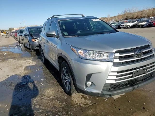 2018 Toyota Highlander Se VIN: 5TDJZRFH9JS532096 Lot: 78810234