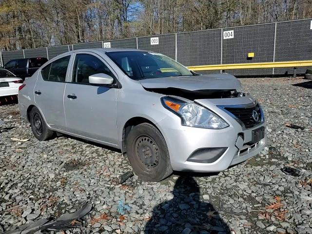 2018 Nissan Versa - Image 11