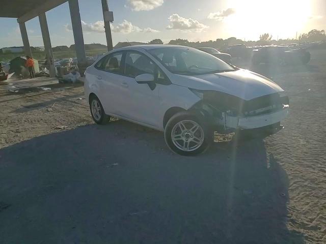 2019 Ford Fiesta Se VIN: 3FADP4BJ0KM152165 Lot: 79852984