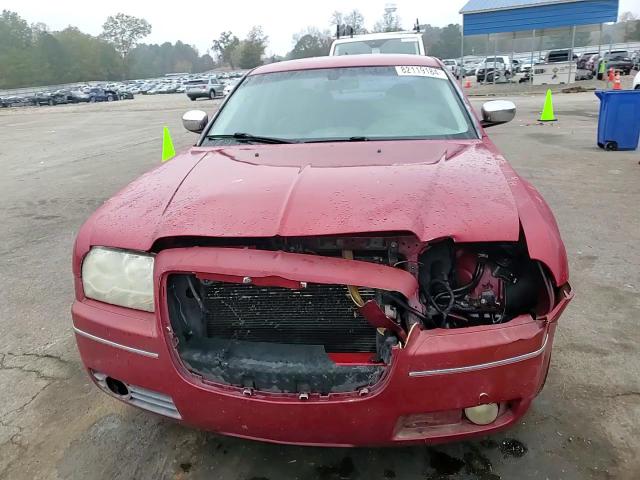 2010 Chrysler 300 - Image 10