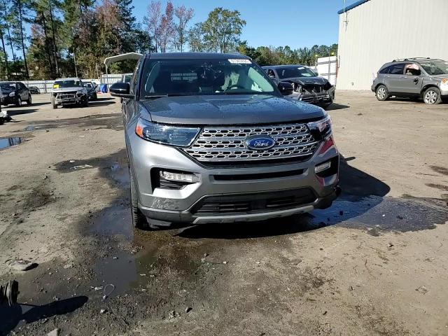 2023 Ford Explorer - Image 14