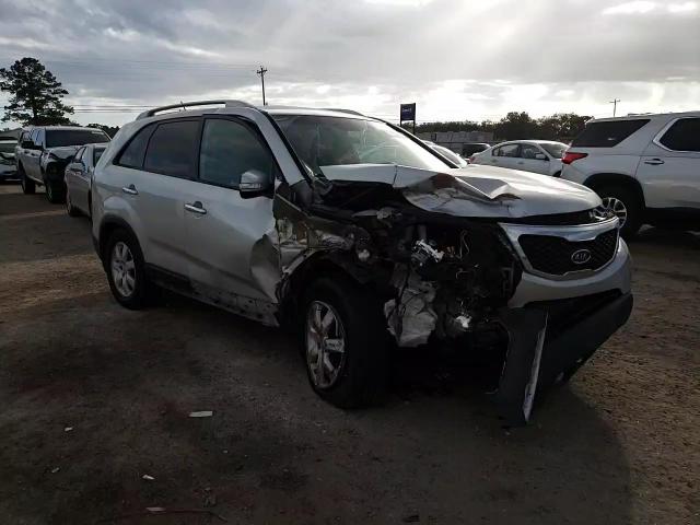 2012 Kia Sorento Base VIN: 5XYKT4A23CG285217 Lot: 83388084