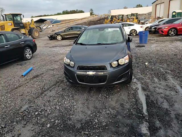 2013 Chevrolet Sonic - Image 13