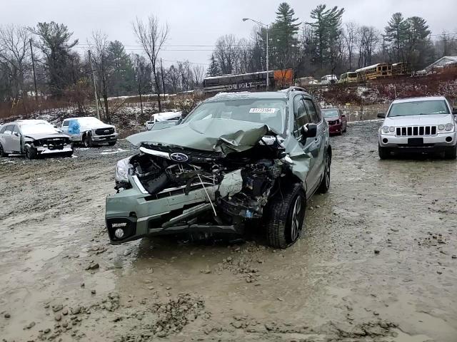 2017 Subaru Forester - Image 11