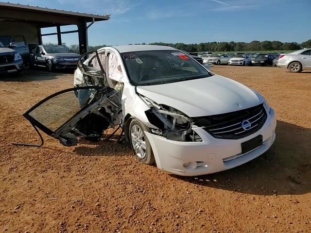 2012 Nissan Altima - Image 10