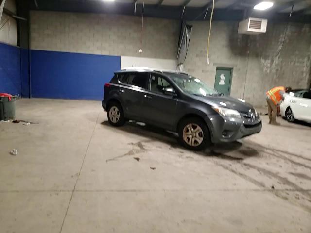 2015 Toyota RAV 4 - Image 14