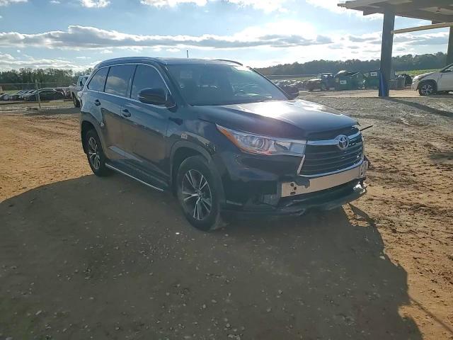 2016 Toyota Highlander - Image 11