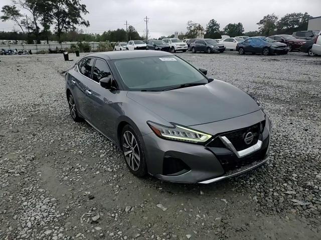2019 Nissan Maxima - Image 13
