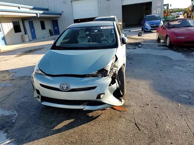 2018 Toyota Prius - Image 13