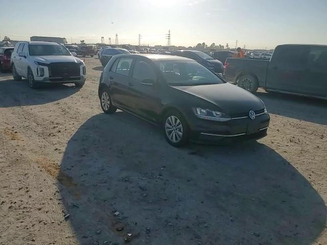 2021 Volkswagen Golf - Image 10