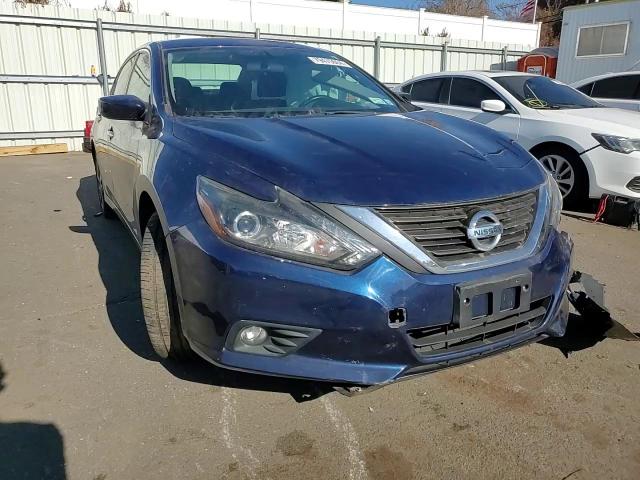 2017 Nissan Altima - Image 13