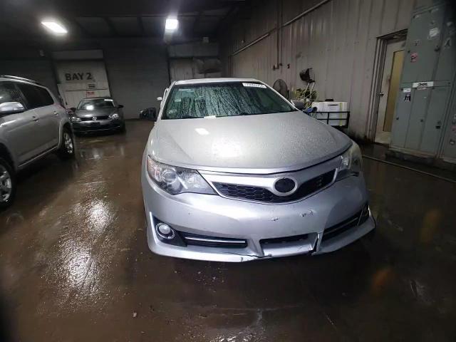 2014 Toyota Camry - Image 13