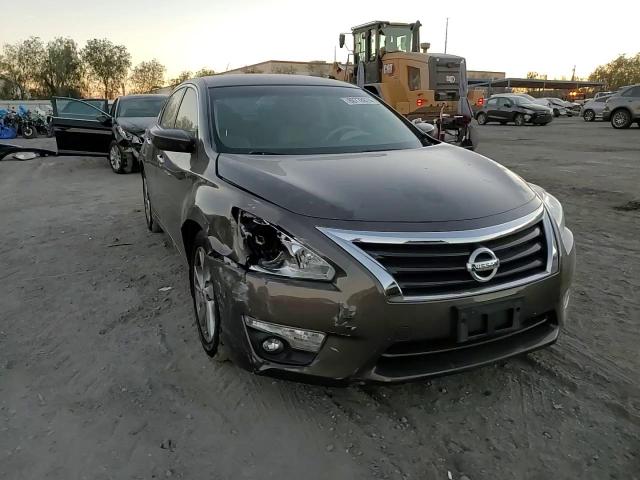 2015 Nissan Altima - Image 10