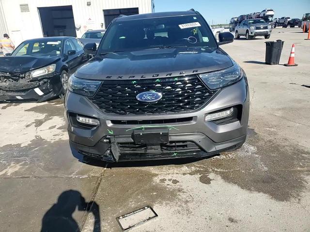 2023 Ford Explorer - Image 14