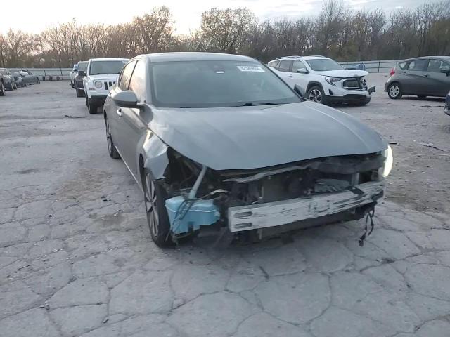 2019 Nissan Altima - Image 10