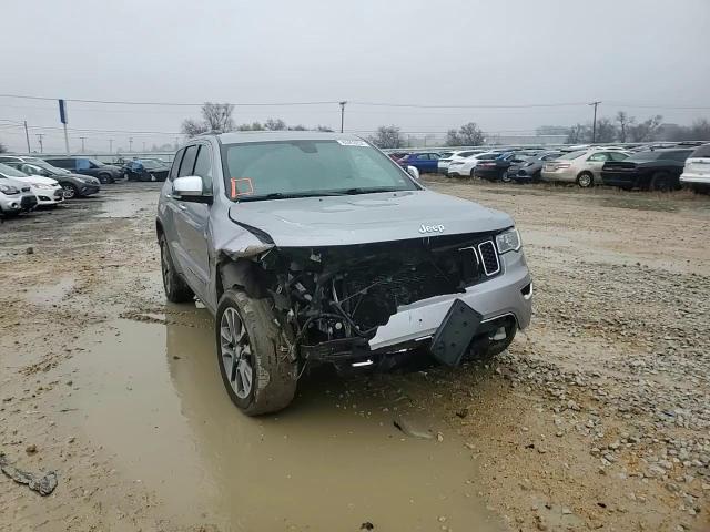 2018 Jeep Grand Cherokee - Image 12