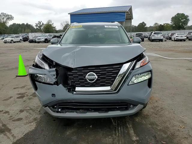 2021 Nissan Rogue - Image 11