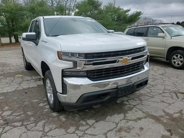 2019 Chevrolet Silverado - Image 11