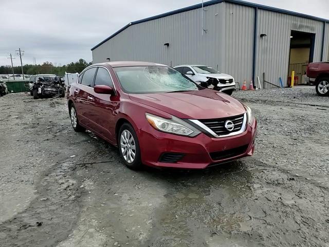2016 Nissan Altima - Image 13