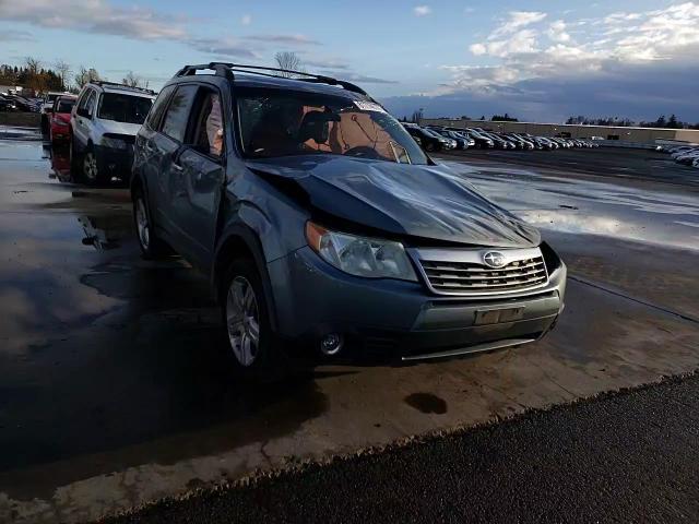 2010 Subaru Forester - Image 11