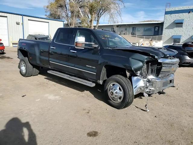 2019 Chevrolet Silverado - Image 10