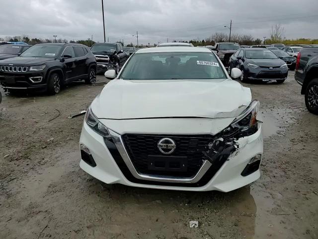 2020 Nissan Altima - Image 11