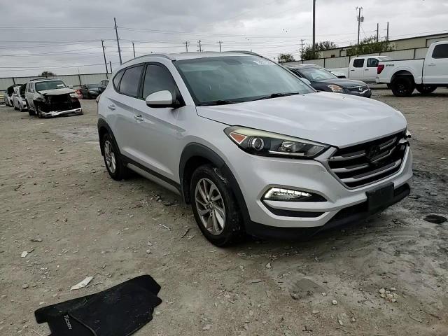2017 Hyundai Tucson - Image 11